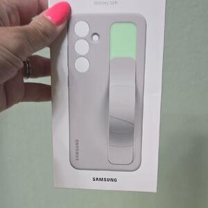 Samsung Galaxy S23+ Gray and Green Case